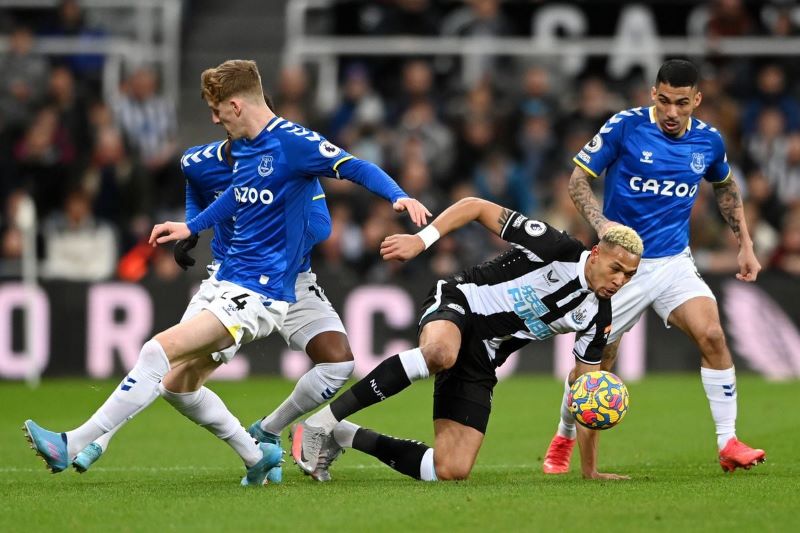 Nhận định soi kèo Everton vs Newcastle lúc 23h30 ngày 05/10/2024